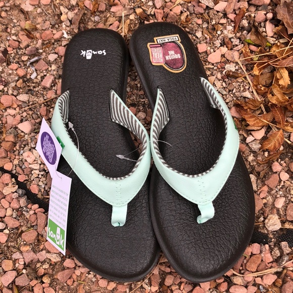 SANUK Yoga Sandals LAST PAIR - Picture 3 of 4